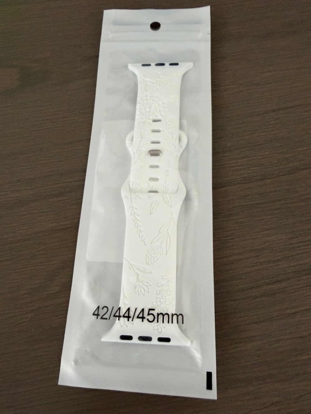 White Floral Embossed Silicone Apple Watch Band 42/44/45mm